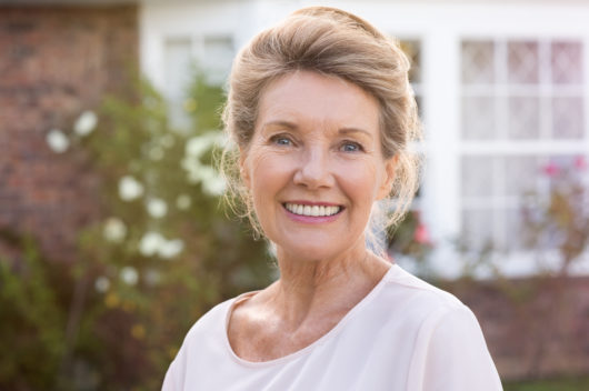 Facelifting Dentures: Natural-Looking Teeth and a Natural-Looking Facelift 